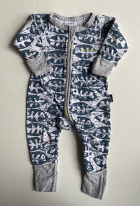 Bonds baby size 0-3 months zippy wondersuit blue white patterned one-piece, VGUC