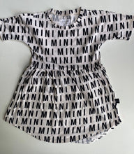 Load image into Gallery viewer, Hux kids girls size 4 white black Mini short sleeve dress, play condition
