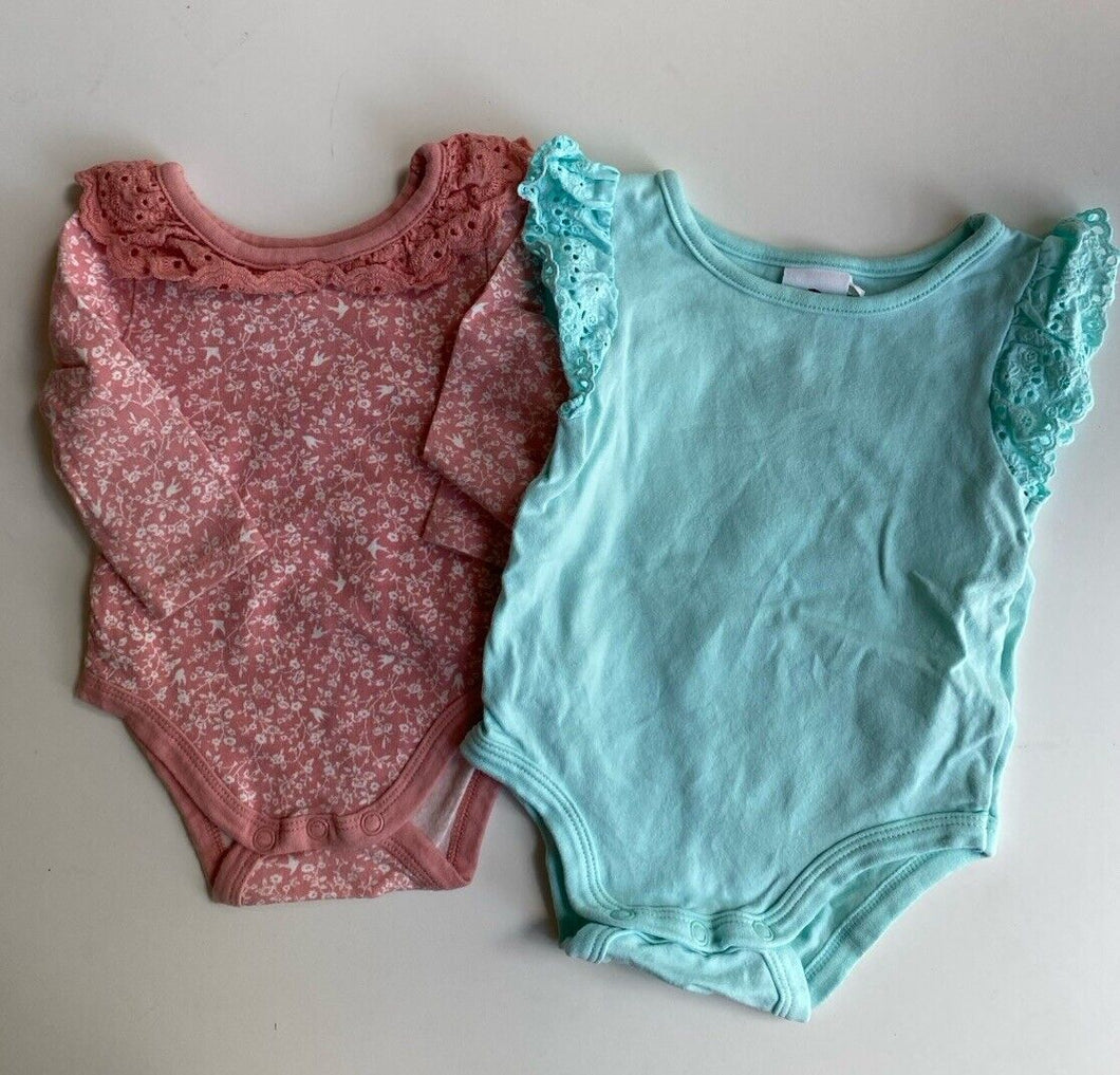 Dymples baby girl size 0-3 months x2 bodysuit tops pink green, VGUC