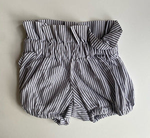 Unbranded baby girl size 0-3 months grey white stripe bloomers shorts, VGUC