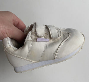 Seed baby size 18-24 months white pull on sneakers shoes, GUC