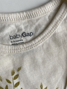 GAP baby size 0-3 months white fox long sleeve bodysuit top, VGUC