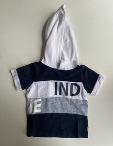 Indie Kids baby boy size 3-6 months grey black white hooded top logo, VGUC