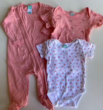 Load image into Gallery viewer, Ackermans baby girl size 0-3 month pink one-piece tops bundle hearts floral VGUC
