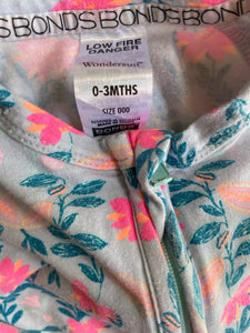 Bonds baby girl size 0-3 months zippy wondersuit romper blue pink floral, VGUC