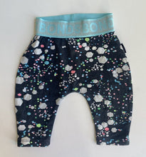 Load image into Gallery viewer, Bonds baby size 0-3 months black leggings pants multicoloured confetti, VGUC
