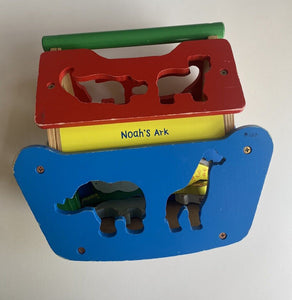 Unbranded wooden Noah's Ark kids toy animals, GUC