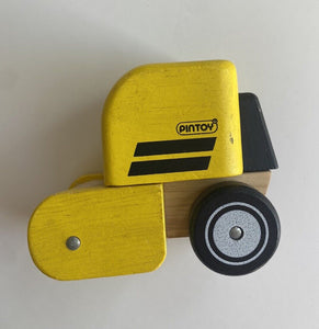 Pintoy wooden yellow construction vehicle roller, VGUC