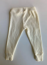 Load image into Gallery viewer, Tiny Trove baby size 0-3 months cream ribbed leggings pants, EUC
