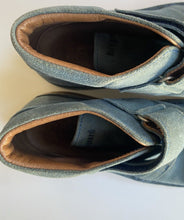 Load image into Gallery viewer, Bisgaard kids boys size 36 blue suede pull on desert boots, VGUC
