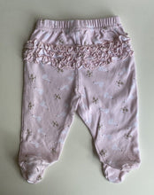 Load image into Gallery viewer, Ollie&#39;s Place baby girl size 0-3 months pink footed leggings swans, VGUC
