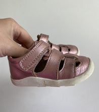 Load image into Gallery viewer, Old Soles kids girls toddler size EUR 20 pink metallic strappy shoes, VGUC
