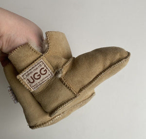 UGG Australia approx. 12-18 months 13cms beige merino booties, GUC