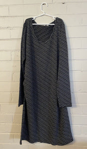 Ripe Women's Maternity size XL black grey textured stripe pregnancy dress, VGUC