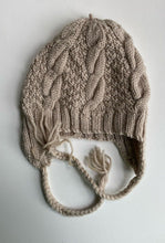 Load image into Gallery viewer, Acorn baby size S (50cms) beige merino wool knit beanie hat, VGUC
