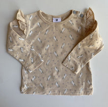 Load image into Gallery viewer, Korango baby girl size 0-3 months beige long sleeve top t-shirt unicorns, EUC
