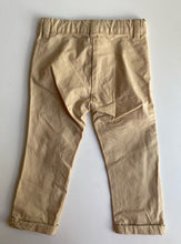 Load image into Gallery viewer, Lily &amp; Dan baby boy size 12-18 months light brown pull on chino pants, VGUC
