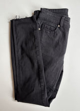 Load image into Gallery viewer, 46229608
