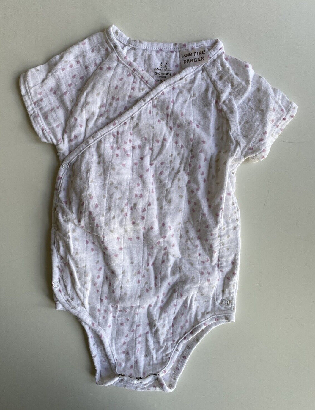 Aden + Anais baby girl size 3-6 months white wrap bodysuit top hearts, VGUC