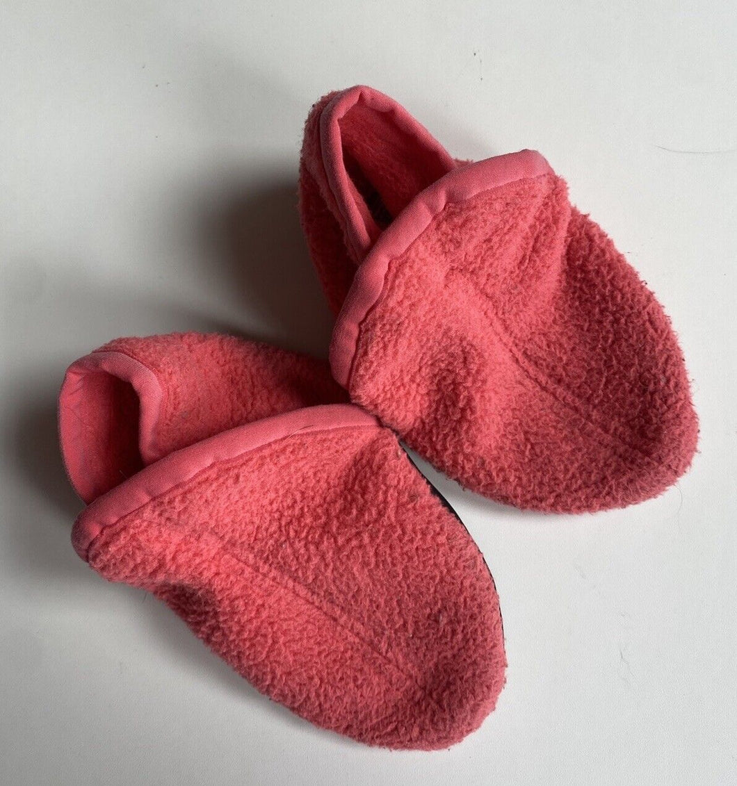 Patagonia baby size 6-12 months pink fluffy warm booties shoes, GUC