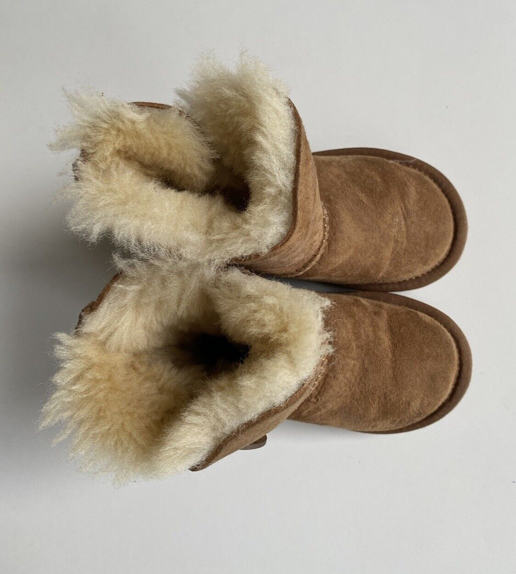 UGG Auzland Sheepskin kids size AU 5/6 brown slippers boots buttons, VGUC