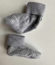 Load image into Gallery viewer, Country Road baby size approx. 0-6 months grey white pom pom booties, VGUC
