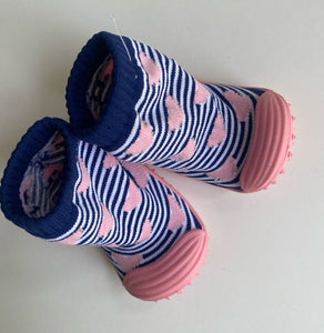 Unbranded baby girl size 19 blue pink hearts sock shoes, EUC