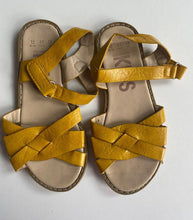 Load image into Gallery viewer, Cotton On Kids girls size EUR 31/US 13 yellow strappy sandals, GUC
