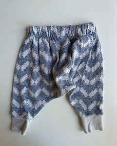 Bonds baby size 3-6 months grey blue patterned relaxed track pants, VGUC