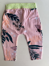 Load image into Gallery viewer, Bonds baby girl size 3-6 months pink stars leaves leggings pants, VGUC
