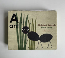 Load image into Gallery viewer, Chronicle Books Alphabet Animals flash cards by Lisa Dejohn kids, GUC
