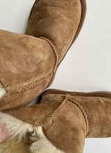 Load image into Gallery viewer, UGG Auzland Sheepskin kids size AU 5/6 brown slippers boots buttons, VGUC
