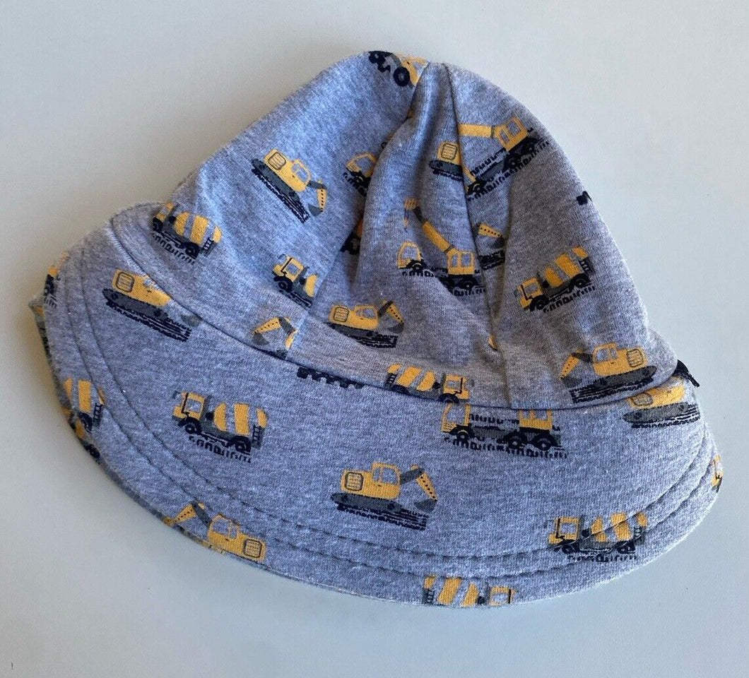 Bedhead baby size 3-6 months grey sun hat yellow diggers trucks, VGUC