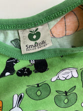 Load image into Gallery viewer, Smafolk baby size 80 (6-12 months) green bodysuit bunnies carrots, VGUC
