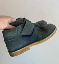 Load image into Gallery viewer, Bisgaard kids boys size 36 blue suede pull on desert boots, VGUC
