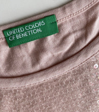 Load image into Gallery viewer, United Colors of Benetton kids girls size 7-8 years pink sequin cropped top VGUC
