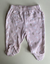 Load image into Gallery viewer, Ollie&#39;s Place baby girl size 0-3 months pink footed leggings swans, VGUC
