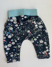 Load image into Gallery viewer, Bonds baby size 0-3 months black leggings pants multicoloured confetti, VGUC
