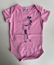 Load image into Gallery viewer, Milky Inc baby girl size 6-12 months pink short sleeve bodysuit top girl, VGUC
