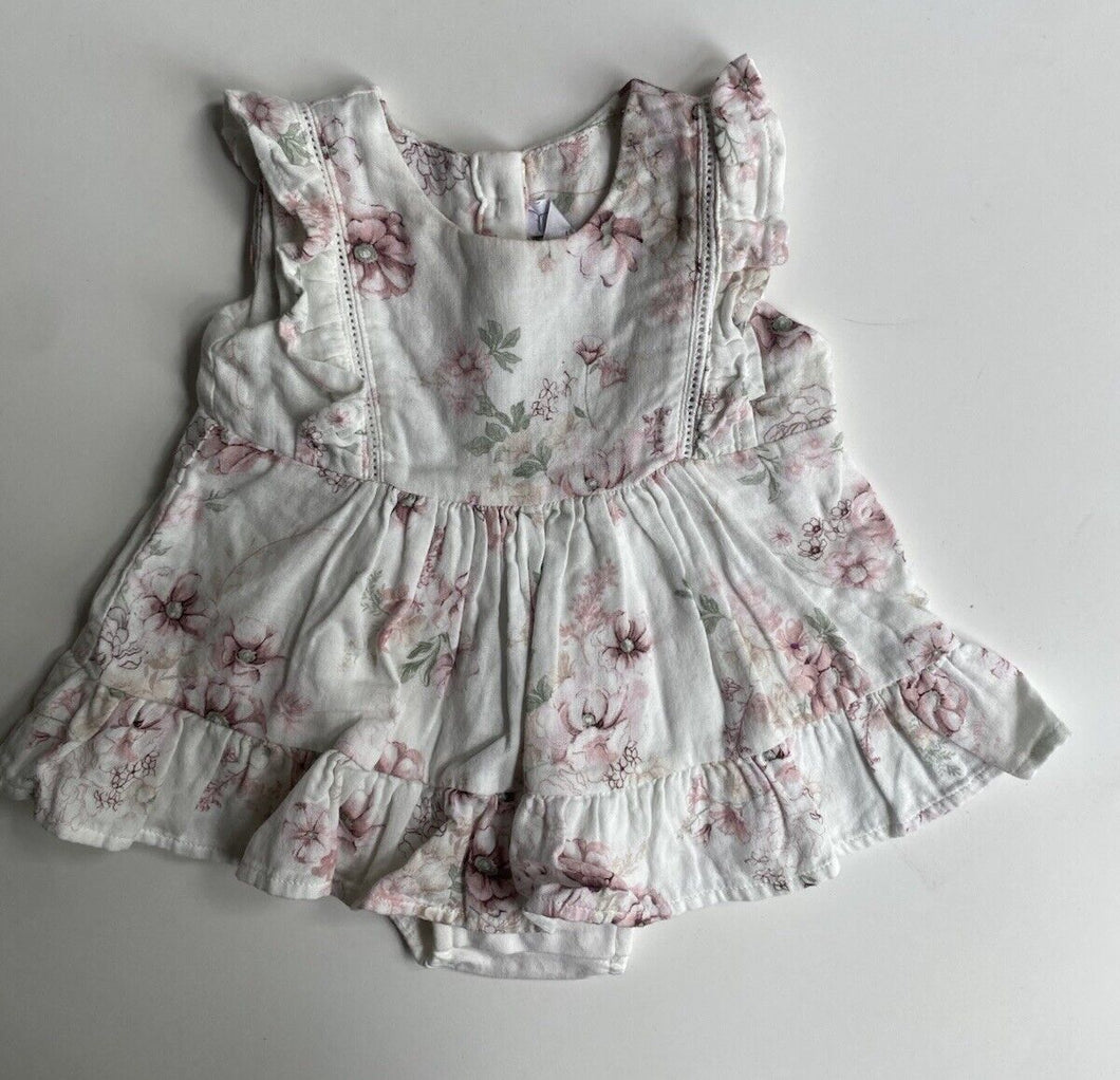 Bebe by Minihaha baby girl size 0-3 months white pink floral dress, VGUC