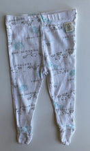 Load image into Gallery viewer, Purebaby baby size 3-6 months white footed leggings pants sheep farm, VGUC
