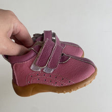 Load image into Gallery viewer, Red Bootie baby toddler girls size 1 pink leather pull on shoes, EUC
