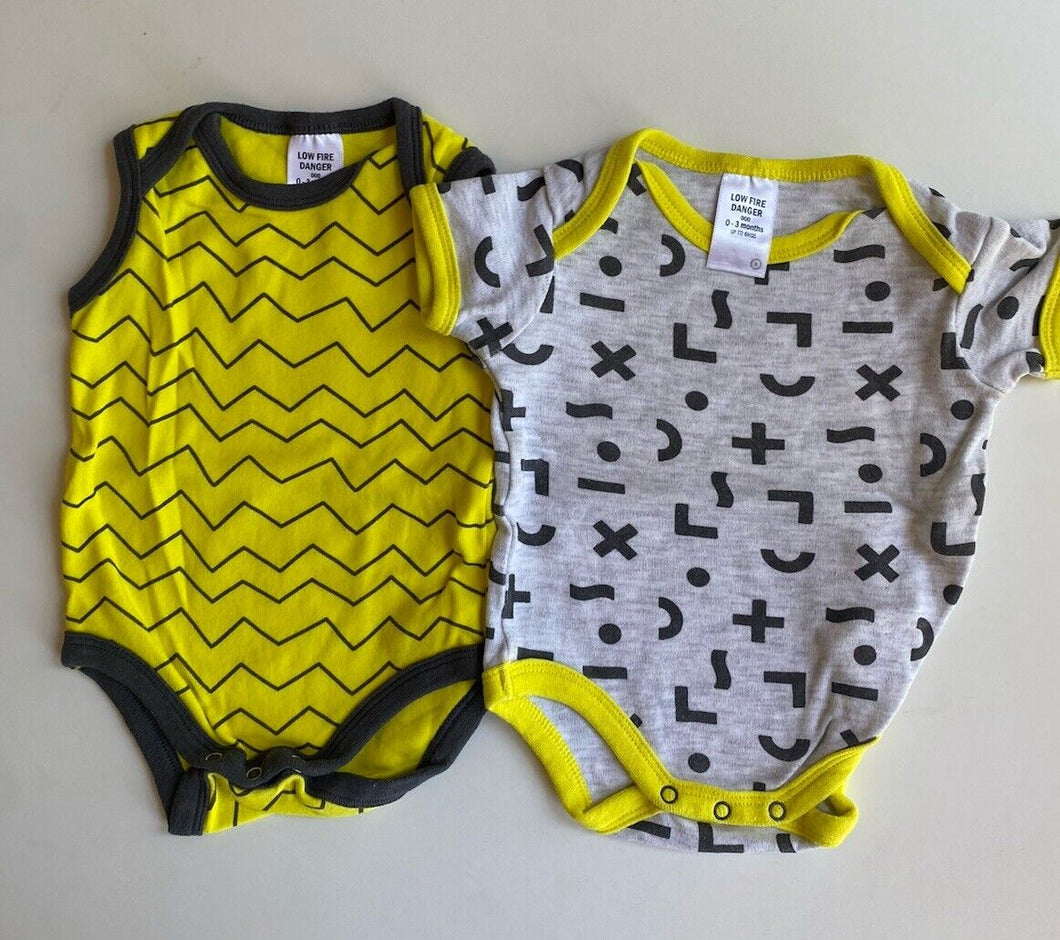 Target baby size 0-3 months x2 yellow grey bodysuit tops, VGUC