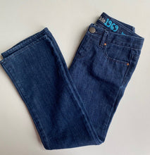 Load image into Gallery viewer, Gap Kids girls size 7 dark blue denim bootcut jeans pants, VGUC
