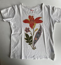 Load image into Gallery viewer, Little Auguste kids girls size 7-8 white t-shirt florals, VGUC
