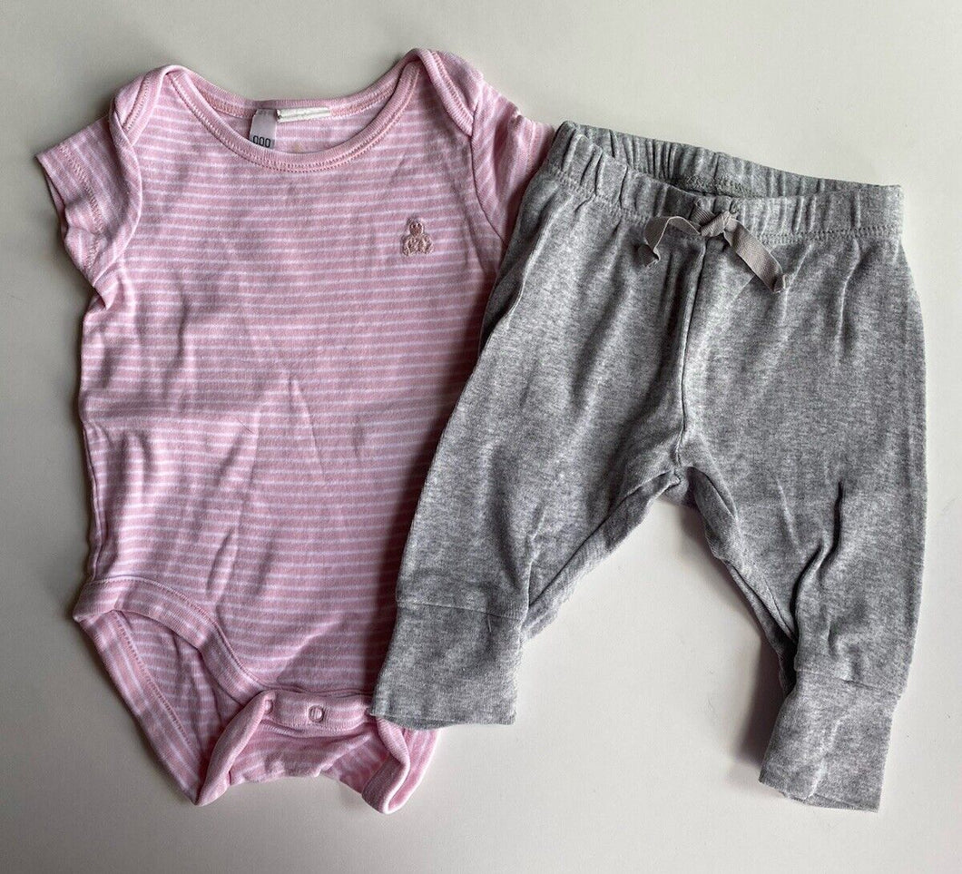 GAP baby girl size 0-3 months grey leggings pink stripe bodysuit bundle, VGUC