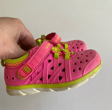 Load image into Gallery viewer, Stride Rite Made 2 Play kids girls size US 6 pink multi purpose shoes, GUC
