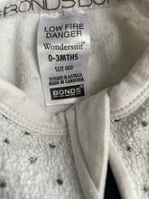 Load image into Gallery viewer, Bonds baby size 0-3 months zippy wondersuit white spotted Terry towelling, VGUC
