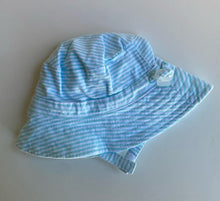 Load image into Gallery viewer, Korango baby size 0-3 months blue white stripe sun hat strap, VGUC
