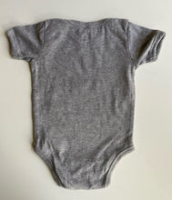 Load image into Gallery viewer, Unbranded baby size 3-6 months grey t-shirt bodysuit top Future Golf, VGUC
